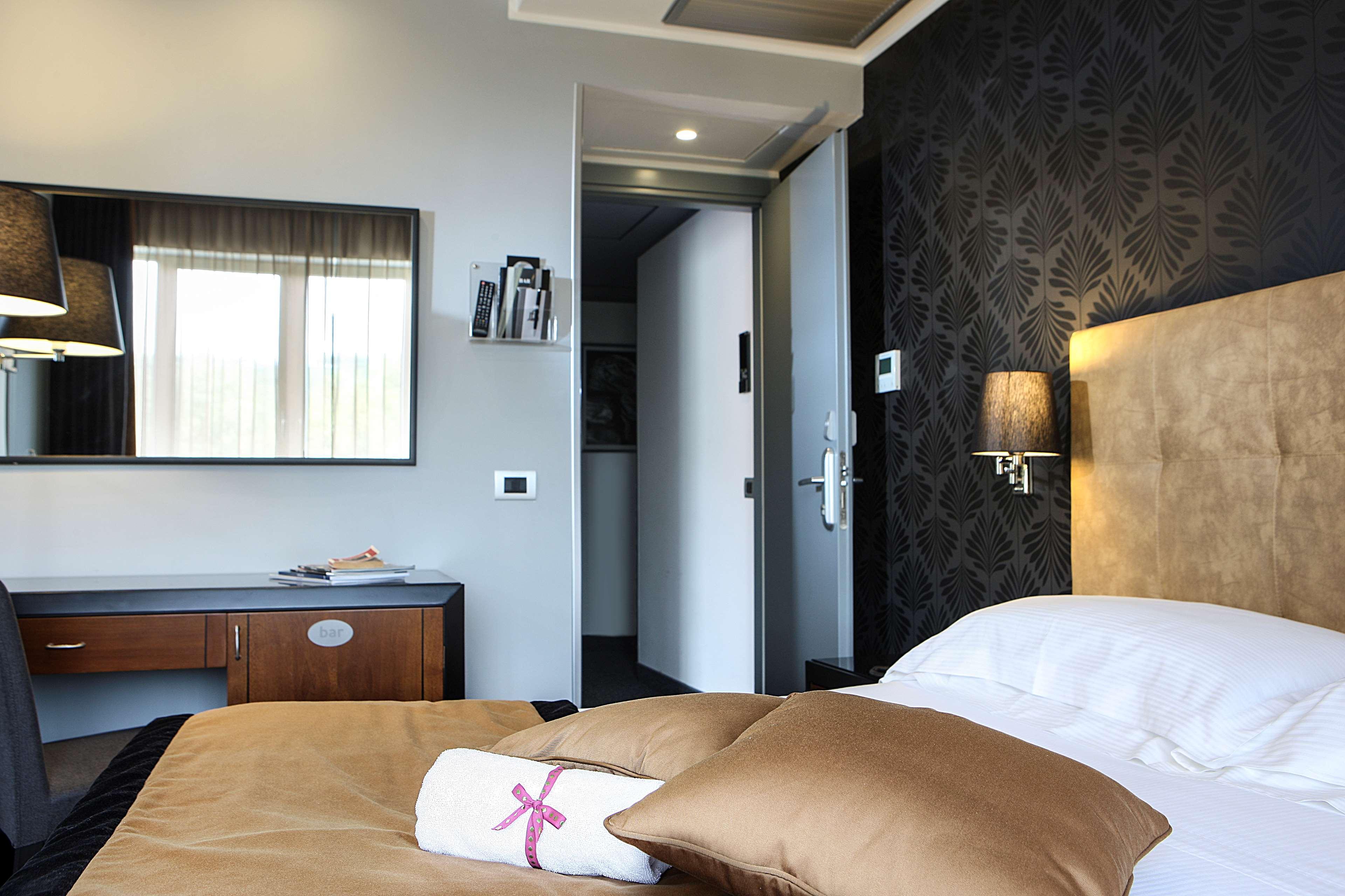 Best Western Plus Scottsdale Thunderbird Suites Eksteriør billede