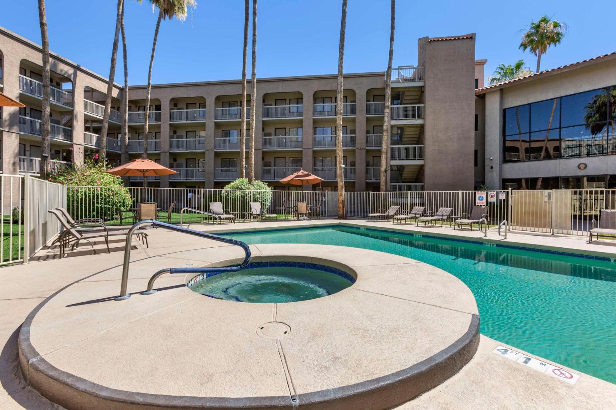Best Western Plus Scottsdale Thunderbird Suites Eksteriør billede